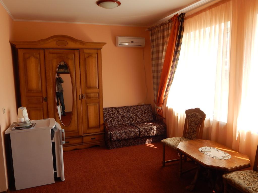 Marko Hotel Truskavets Room photo